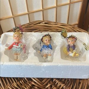 Vintage Heirloom Ornaments Ashton Drake Angel Toes